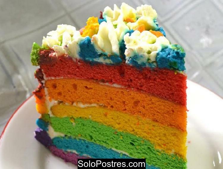 Linces y Lincesas haganse una torta arco iris