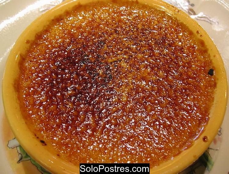 Crème brulée de maracuyá