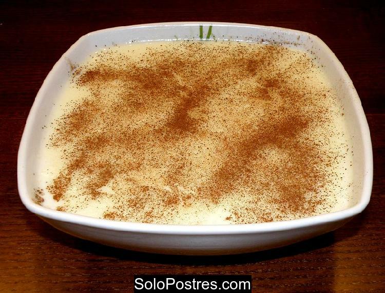 Arroz con leche de coco y canela venezolano