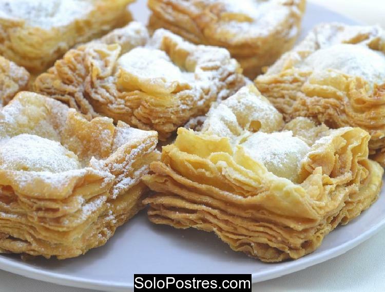 Pastelitos criollos típicos de dulce de membrillo