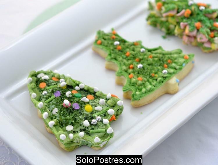 Galletas de mantequilla con formas de pino