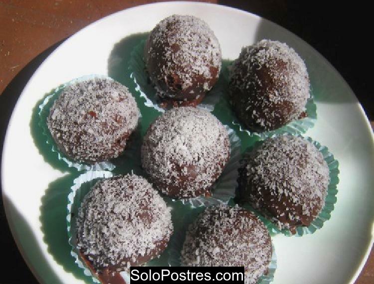 Trufas de chocolate blanco y coco