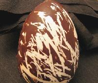 huevo de chocolate marmolado