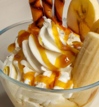 Copa fría de banana y dulce de leche