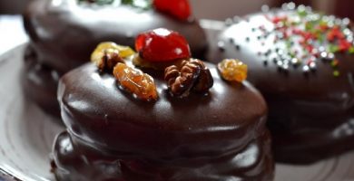 alfajores con baño de chocolate