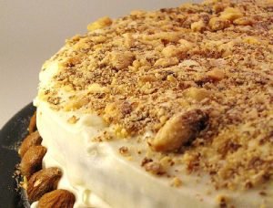 Torta de avellanas y gotas de chocolate