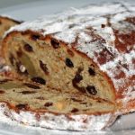 Stollen con fruta y mazapán