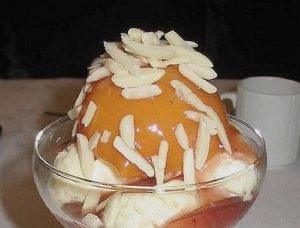Postre con duraznos y helado, light, celíacos, diabéticos