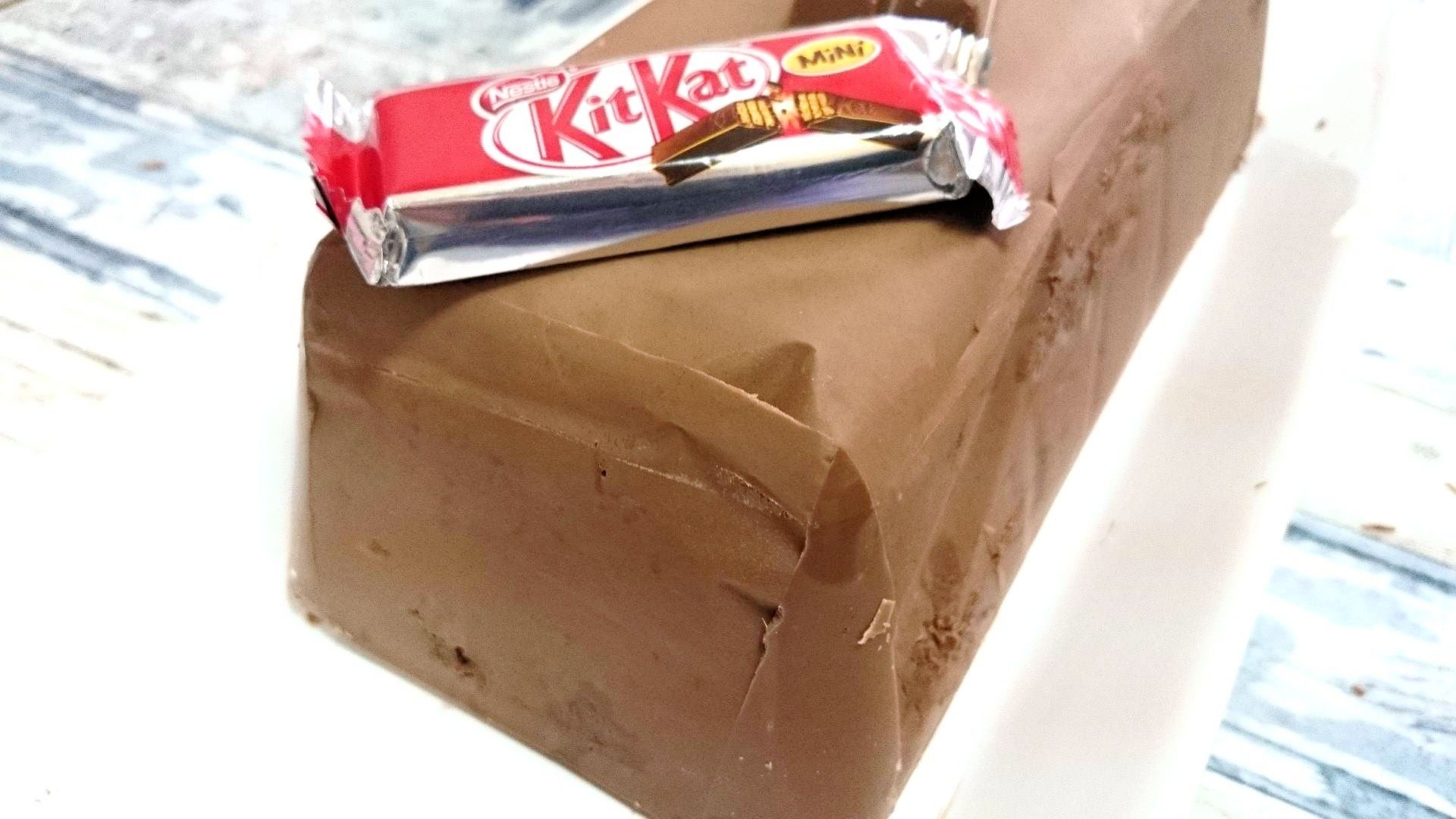 Kit Kat Gigante