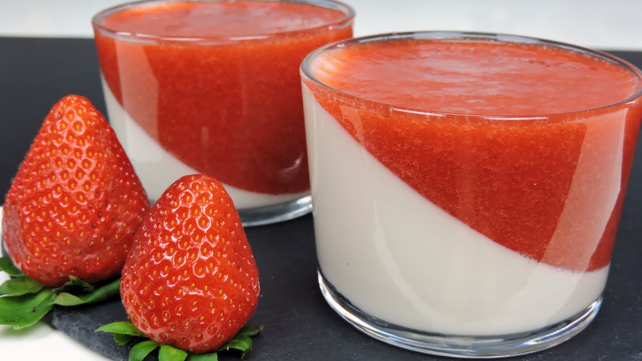 Panna Cotta con salsa de fresas