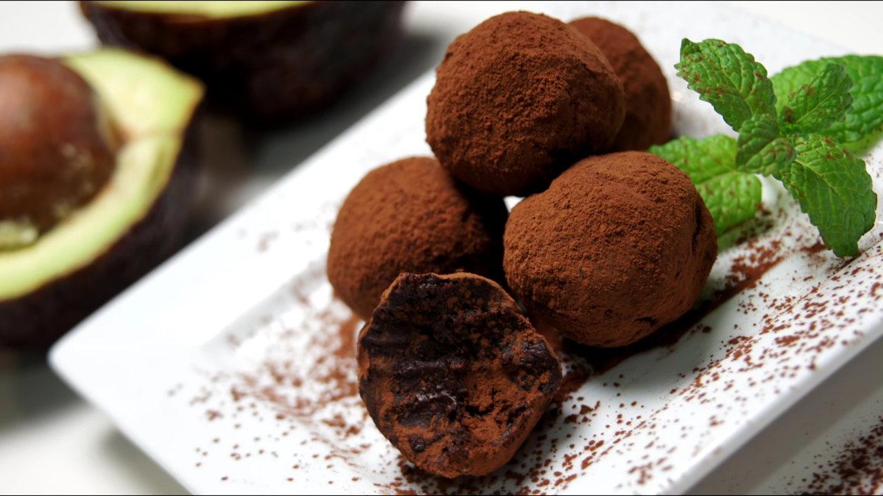 Trufas de chocolate y palta o aguacate