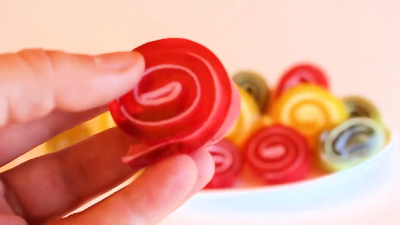 Rollitos de gominolas con gelatina