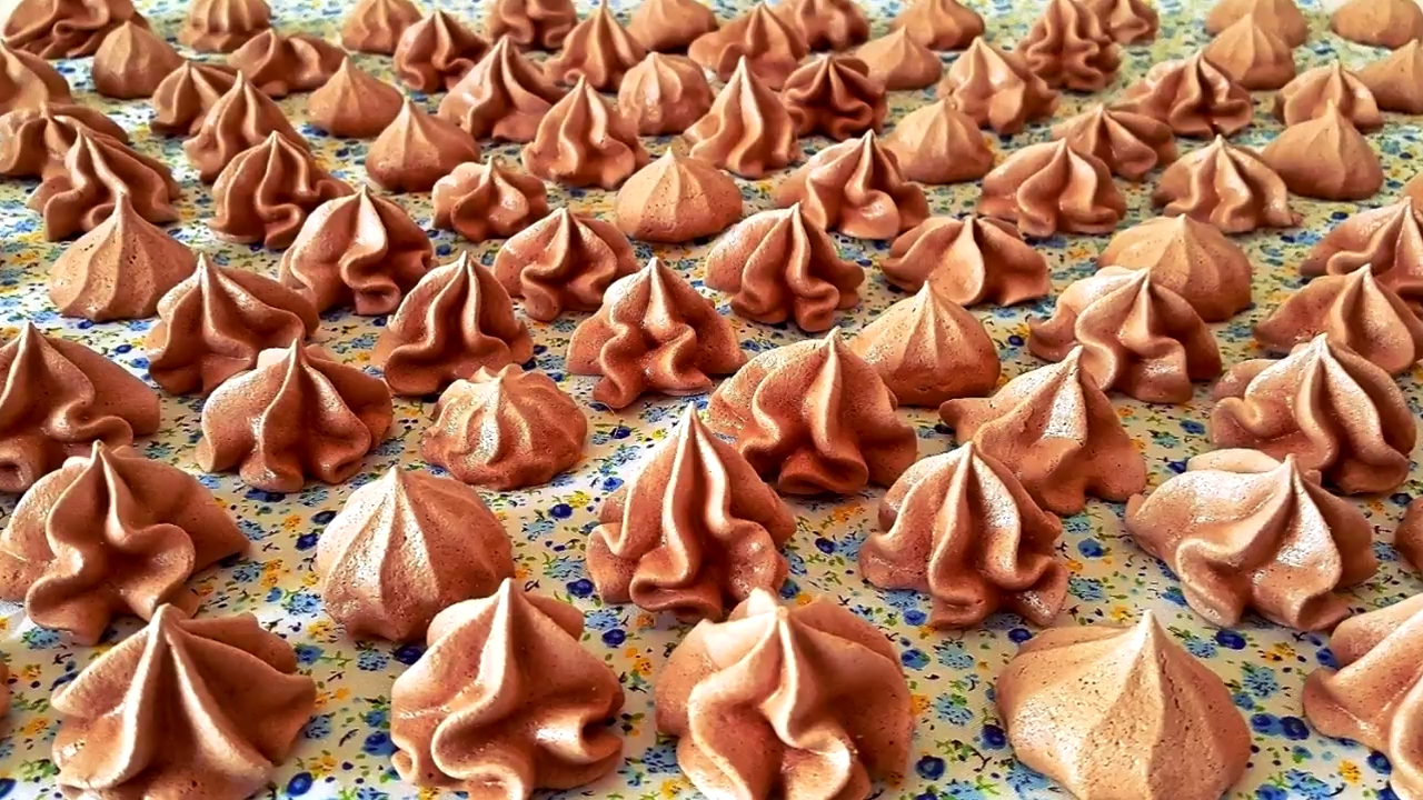 Merenguitos o suspiros de chocolate